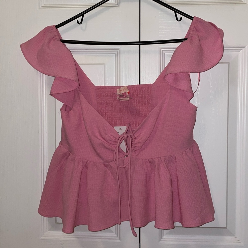 NWT SIERRA KEYHOLE BABYDOLL BLOUSE. ORIGINALLY $80